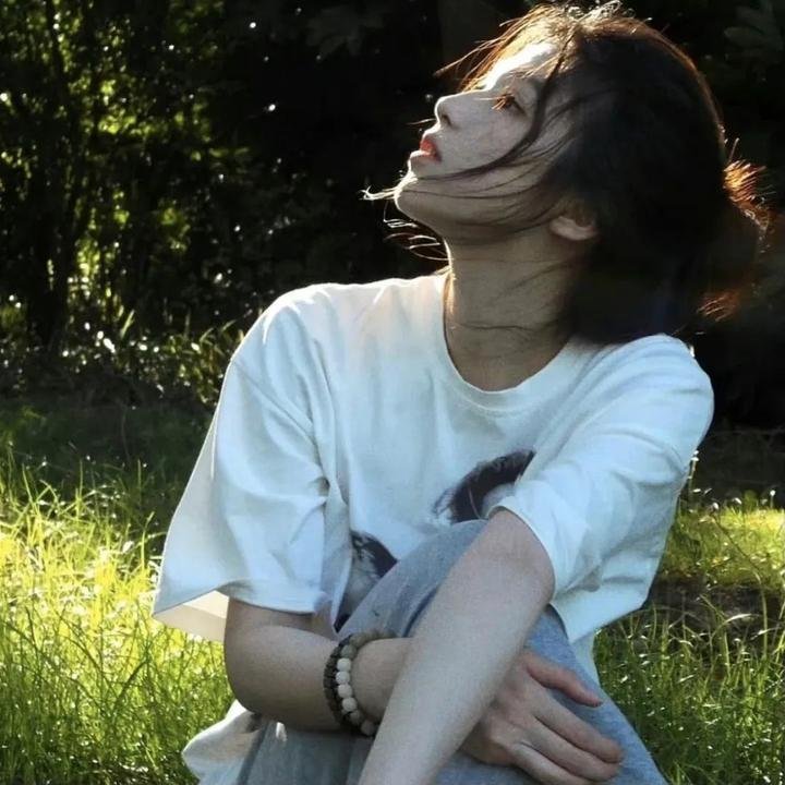 相遇骤雨中